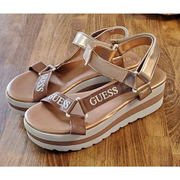 Guess Sandals Summer Beach Foam Platform Womens Sz 7.5 Gold White Adjustable EUC - Picture 3 of 6